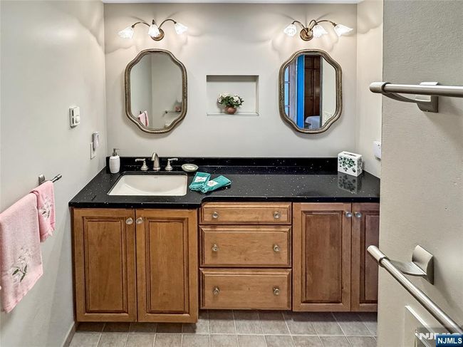 140 Euclid Ave, Condo with 2 bedrooms, 2 bathrooms and null parking in Hackensack NJ | Image 8