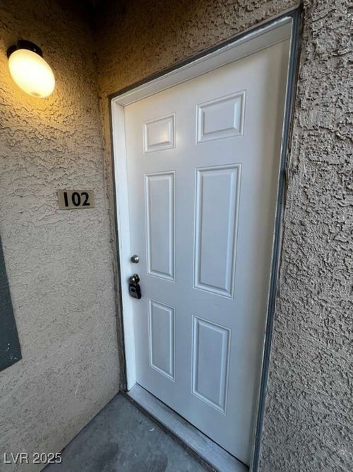apt-102-231 Mission Newport Ln, Las Vegas, NV, 89107-2785 | Card Image