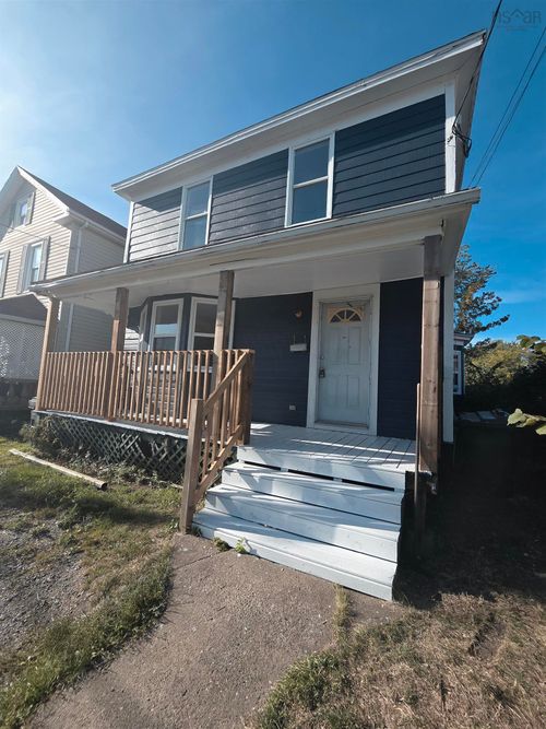 31 Forbes Crt, Sydney, NS, B1P5Y4 | Card Image