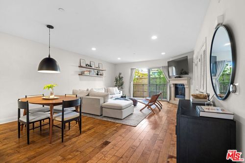 204-8238 W Manchester Ave, Playa del Rey, CA, 90293-7710 | Card Image