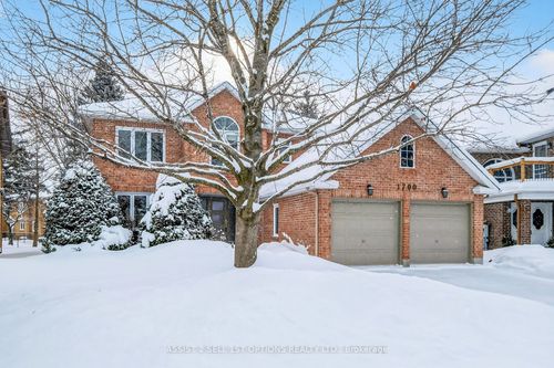 1700 Laurelwood Place, Orleans - Convent Glen and Area, ON, K1C6Y8 | Card Image