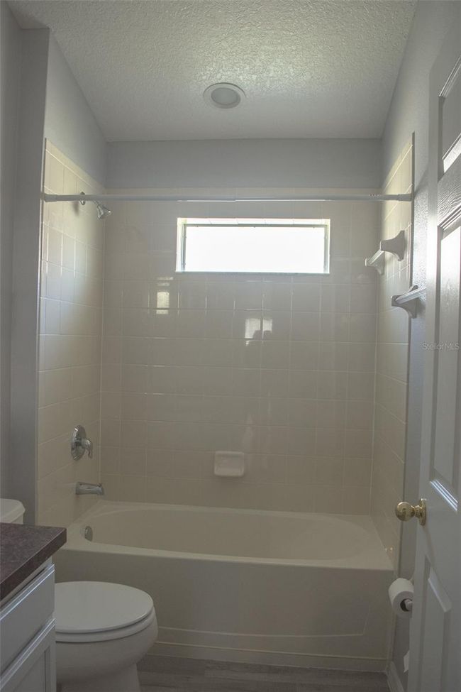 844 Haring Ln, House other with 3 bedrooms, 2 bathrooms and null parking in MOUNT DORA FL | Image 15