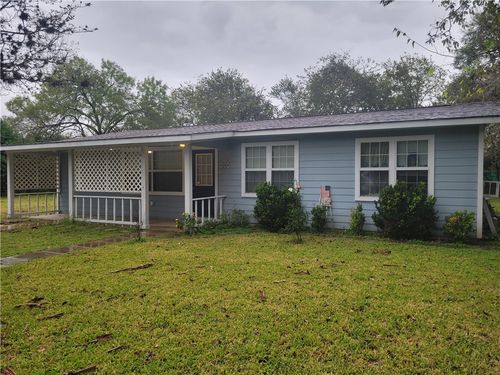 a-609 Cottonwood St, Lockhart, TX, 78644-3550 | Card Image