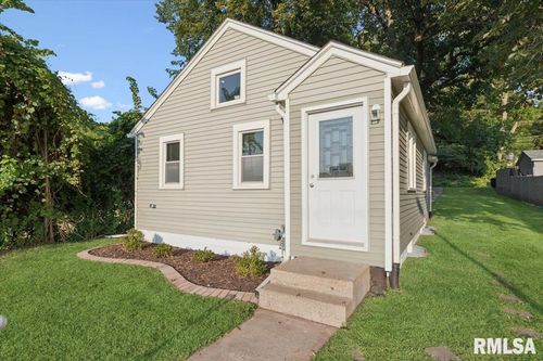 4105 11th St, Rock Island, IL, 61201-6740 | Card Image