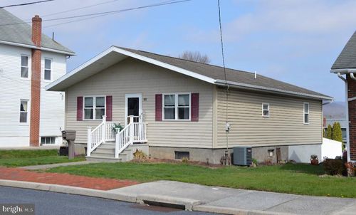 72 Schuylkill St, CRESSONA, PA, 17929-1409 | Card Image