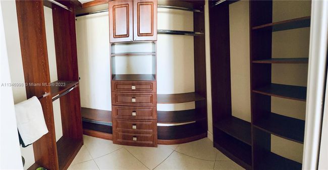 APT-1910 - 290 174 Th St, Condo with 2 bedrooms, 2 bathrooms and null parking in Sunny Isles Beach FL | Image 14