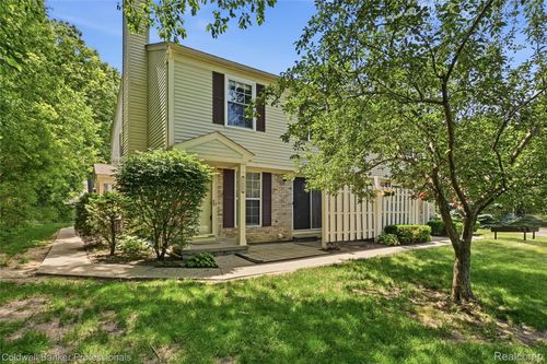 c-2158 Hidden Meadows Dr, Walled Lake, MI, 48390-2552 | Card Image