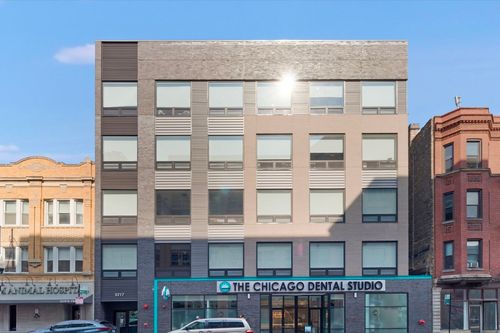 405-3217 N Clark St, Chicago, IL, 60657-3868 | Card Image