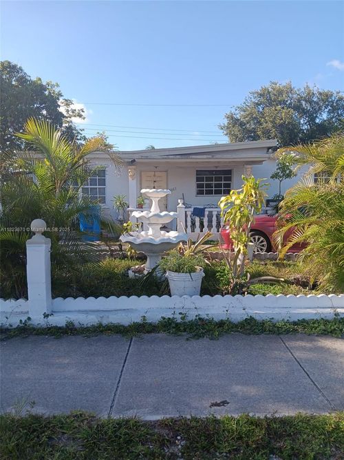5661 Sw 41st St, West Park, FL, 33023-6101 | Card Image