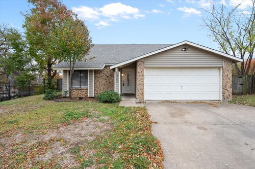 3505 Rush Springs Dr, Arlington, TX, 76016-4819 | Card Image
