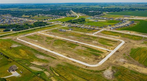 417 Westwood Dr, Huxley, IA, 50124-5008 | Card Image