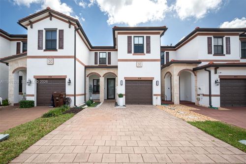 3438 W 104th Ter, Hialeah, FL, 33018-1245 | Card Image