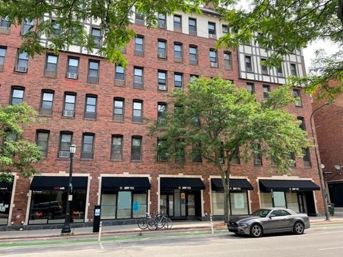 523 Davis St, Evanston, IL, 60201-4619 | Card Image