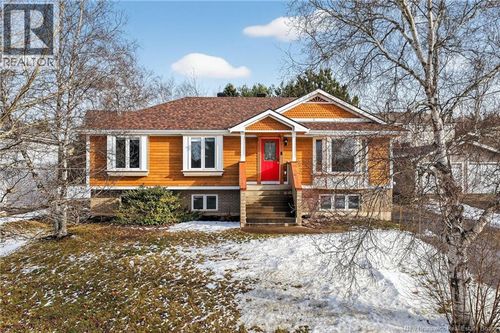 392 Fox Creek Rd, Dieppe, NB, E1A7M7 | Card Image