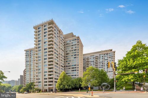 2007s-4515 Willard Ave, CHEVY CHASE, MD, 20815-3628 | Card Image