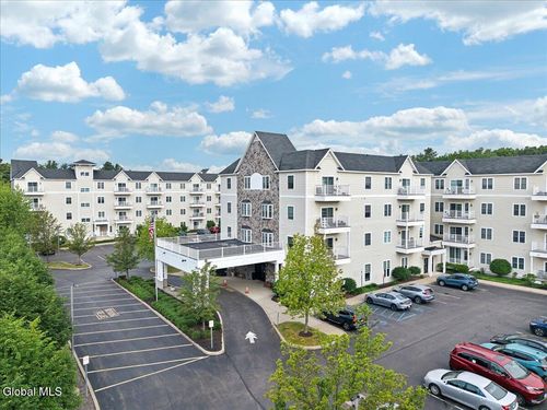 apt-130-8 Wall St, Clifton Park, NY, 12065-3901 | Card Image