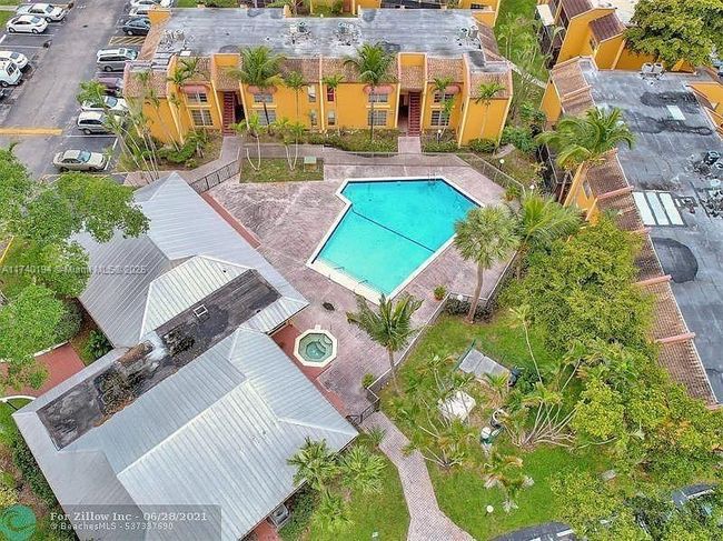 APT-11C - 4513 Treehouse Ln, Condo with 2 bedrooms, 1 bathrooms and null parking in Tamarac FL | Image 10