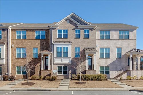 770 Sunset Park Dr, Suwanee, GA, 30024-5527 | Card Image