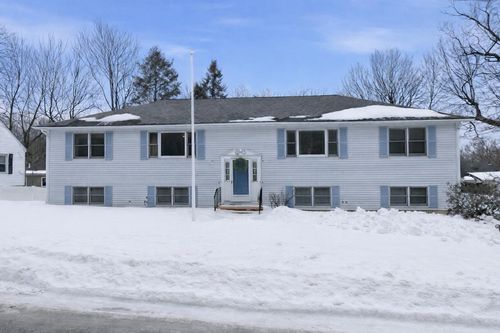 28 Nonquit St, Worcester, MA, 01604-1223 | Card Image