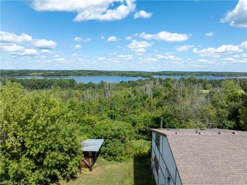 4053 Watson Rd S, Puslinch, ON, N0B2J0 | Card Image