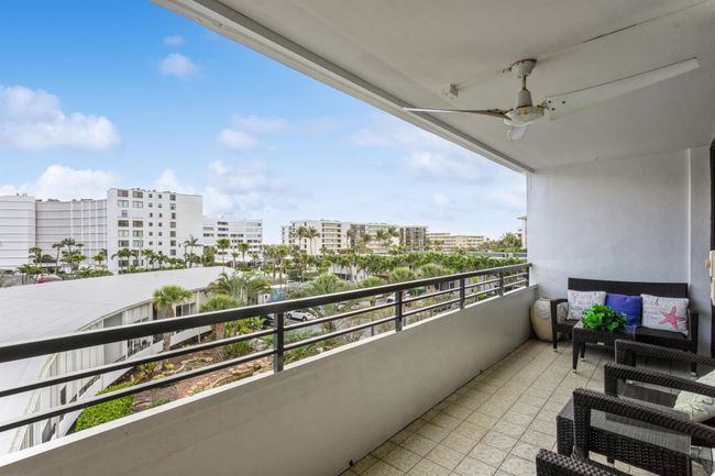 APT-403 - 3589 S Ocean Blvd, Condo with 2 bedrooms, 2 bathrooms and null parking in Palm Beach FL | Image 18