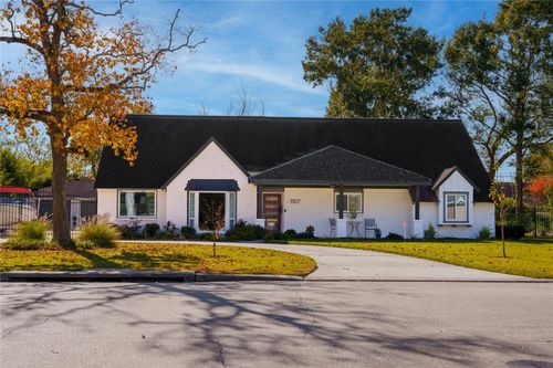 1107 Shorewood Dr, Taylor Lake Village, TX, 77586-4712 | Card Image