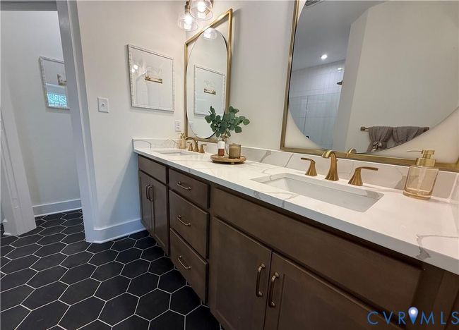 Photo includes virtual staging. | Image 15