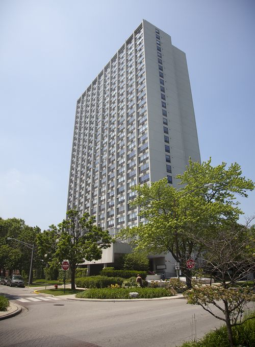 8e-5100 Marine Dr, Chicago, IL, 60640-6353 | Card Image