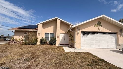 101 Se 43rd Ln, Cape Coral, FL, 33904-8381 | Card Image