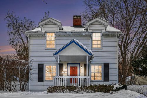 1920 S West Ave, Jackson, MI, 49203-3923 | Card Image