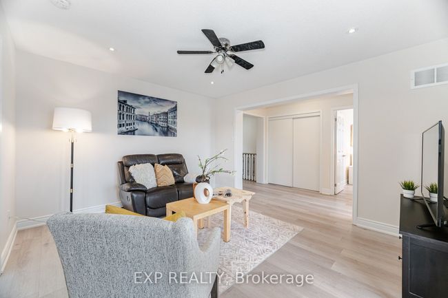 810 Cousens Terr, House other with 5 bedrooms, 3 bathrooms and 2 parking in Milton ON | Image 33