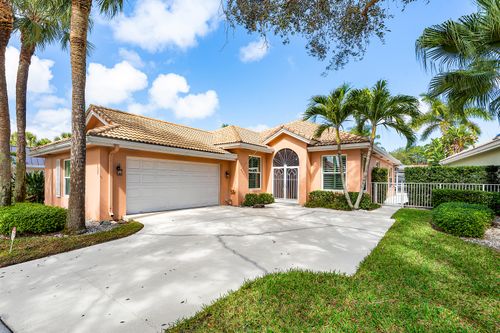 132 E Hampton Way, Jupiter, FL, 33458-8138 | Card Image