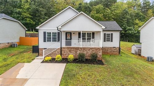 842 Berg St, Asheboro, NC, 27203-7705 | Card Image