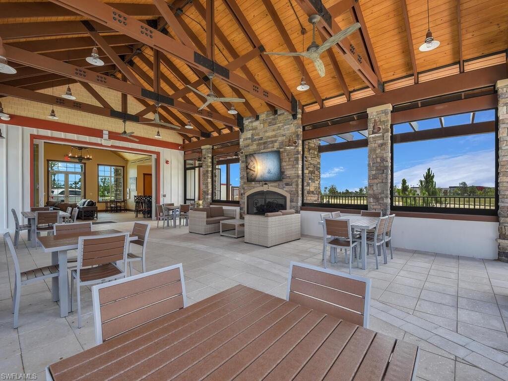 Residential in PUNTA GORDA 4