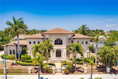 1370 N Collier Boulevard, House other with 4 bedrooms, 5 bathrooms and null parking in Marco Island FL | Image 2