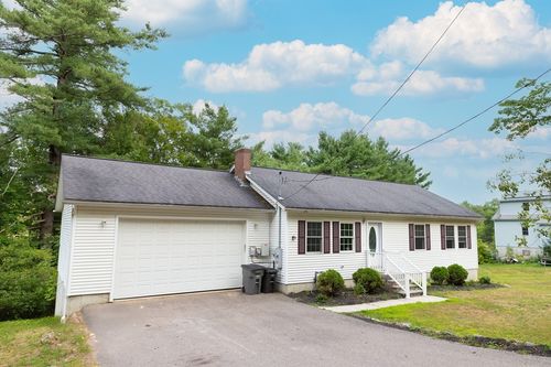 126 Dyer St, Gardner, MA, 01440-3253 | Card Image