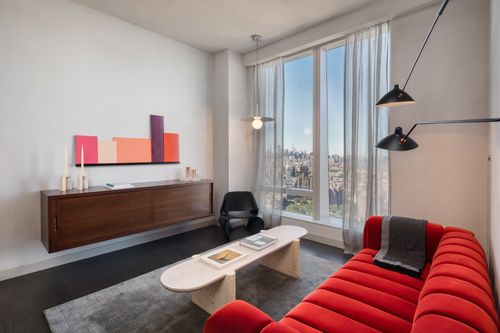70g-252 South St, New York, NY, 10002 | Card Image