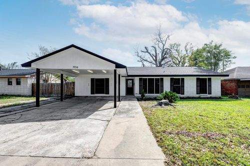 1934 Woodvine Dr, Houston, TX, 77055-2517 | Card Image