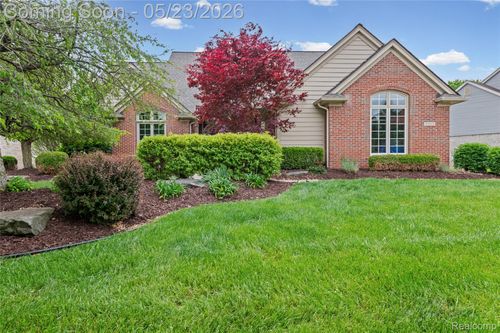 51013 W Hills Dr, Plymouth, MI, 48170-3195 | Card Image