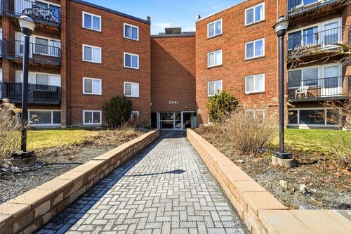 308b-2041 Arrowsmith Dr, Gloucester, ON, K1J7V7 | Card Image