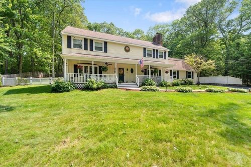 89 Thomas St, Ashland, MA, 01721-1016 | Card Image