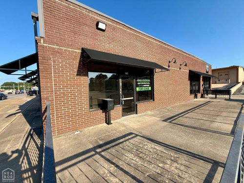 216 E Highland Dr, Jonesboro, AR, 72401-5918 | Card Image