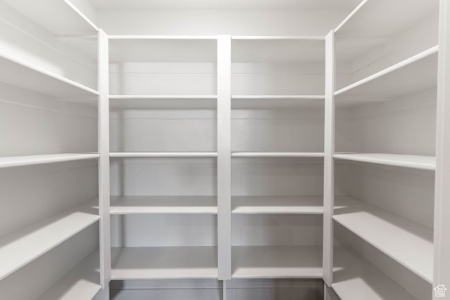 Bedroom closet | Image 53
