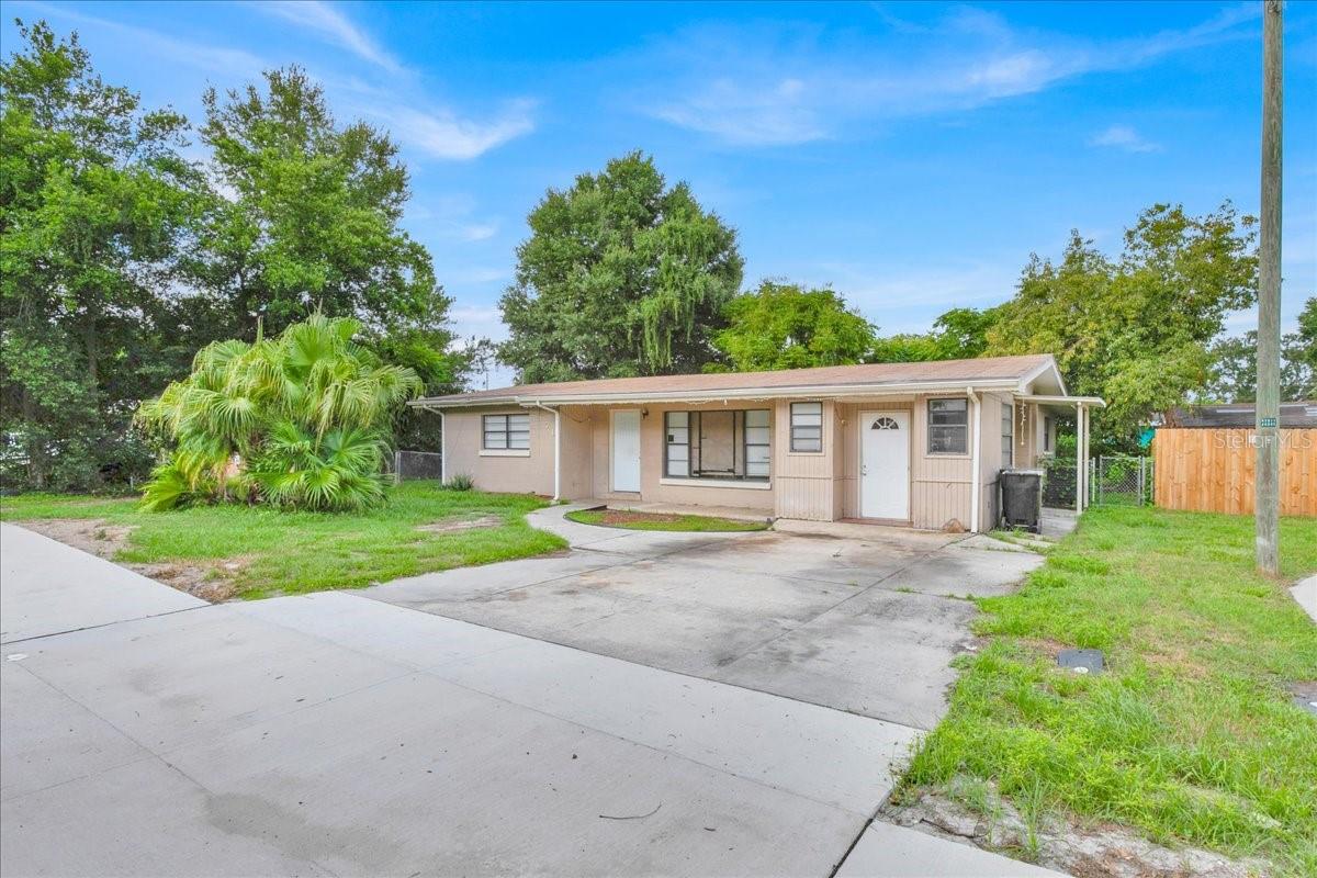 Crestwood Dr, Winter Haven, FL 33881