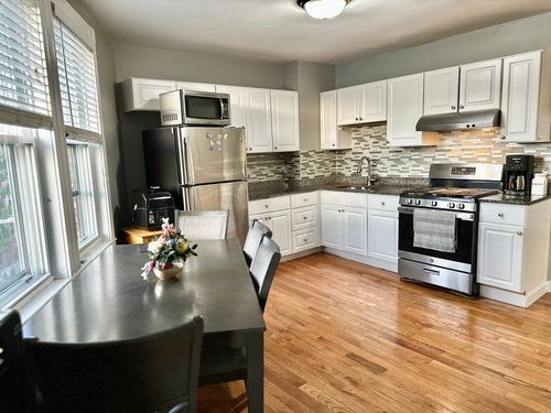 4-139 Park St, Chelsea, MA, 02150-2727 | Card Image