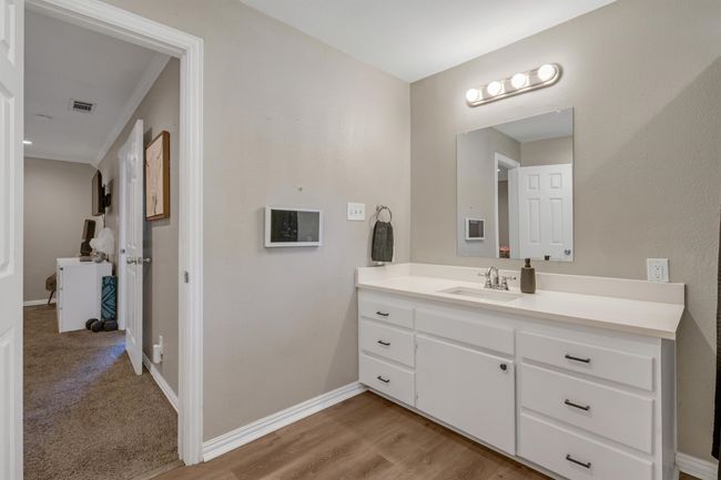203 Olive St, House other with 3 bedrooms, 3 bathrooms and null parking in Waxahachie TX | Image 23