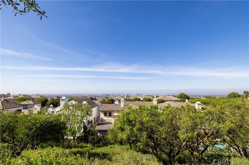 1 Harcourt, Newport Beach, CA, 92657-2102 | Card Image