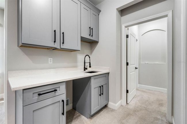 Wet Bar - Loft | Image 21