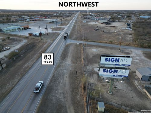 2677 S Us Highway 83, Carrizo Springs, TX, 78834-4900 | Card Image