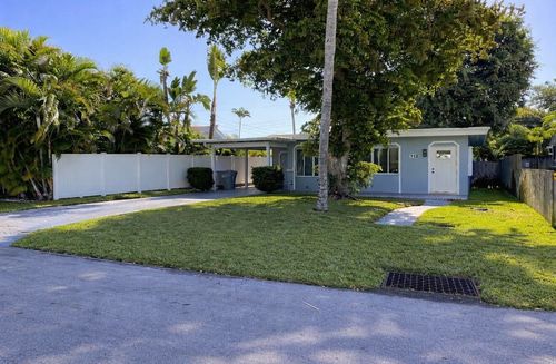 712 Ne 10th Ave, Pompano Beach, FL, 33060-6527 | Card Image